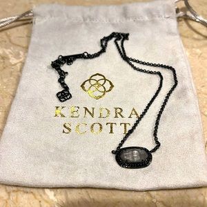 Black Kendra Scott pendant necklace